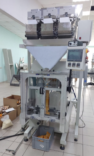 Фасовка и упаковка сырных палочек. Фасовочно-упаковочная машина Инпак-Про с дозатором МДВ-32 Фасовка и упаковка сырных палочек. Фасовочно-упаковочная машина Инпак-Про с дозатором МДВ-32