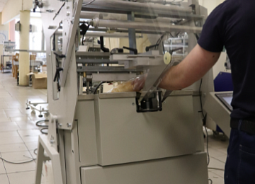 Упаковка хлебной продукции. Горизонтальная упаковочная машина “ПУМА-2” упаковка флоу-пак. Упаковка хлебной продукции. Горизонтальная упаковочная машина “ПУМА-2” упаковка флоу-пак.