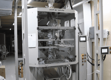 Фасовка и упаковка плиточного клея. Фасовочно-упаковочная машина “Инпак-Паквус” с шнековым дозатором “МДШ-3 УК”. Фасовка и упаковка плиточного клея. Фасовочно-упаковочная машина “Инпак-Паквус” с шнековым дозатором “МДШ-3 УК”.